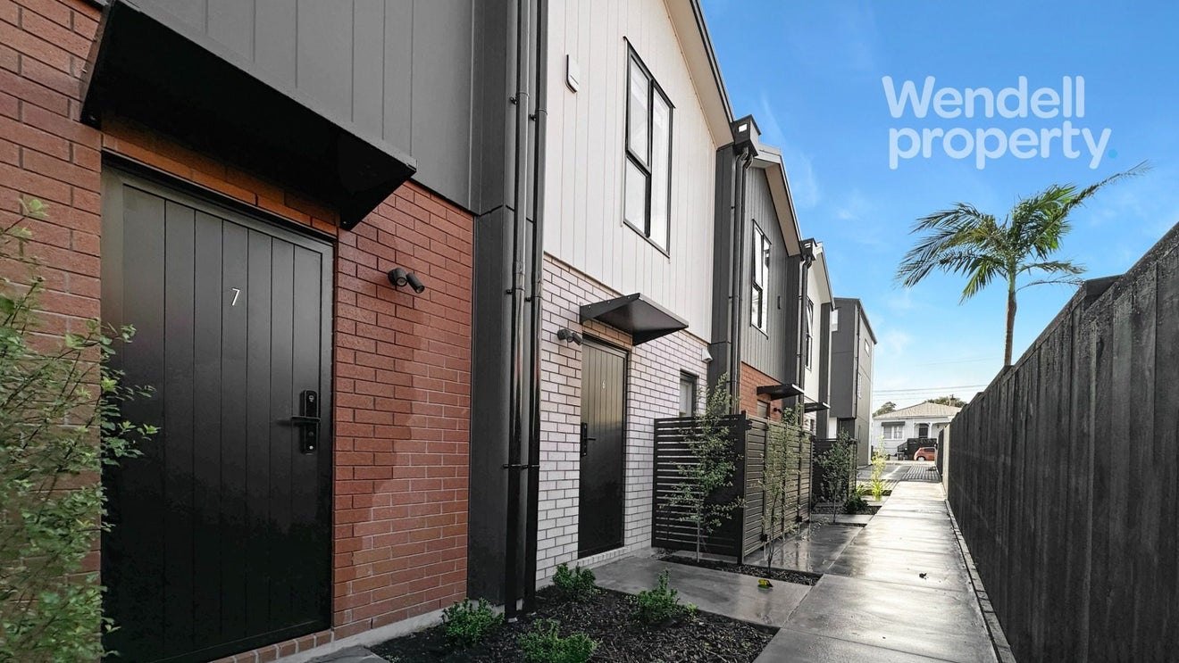 4/33 Roberton Road, Avondale, Auckland - Carousel 2