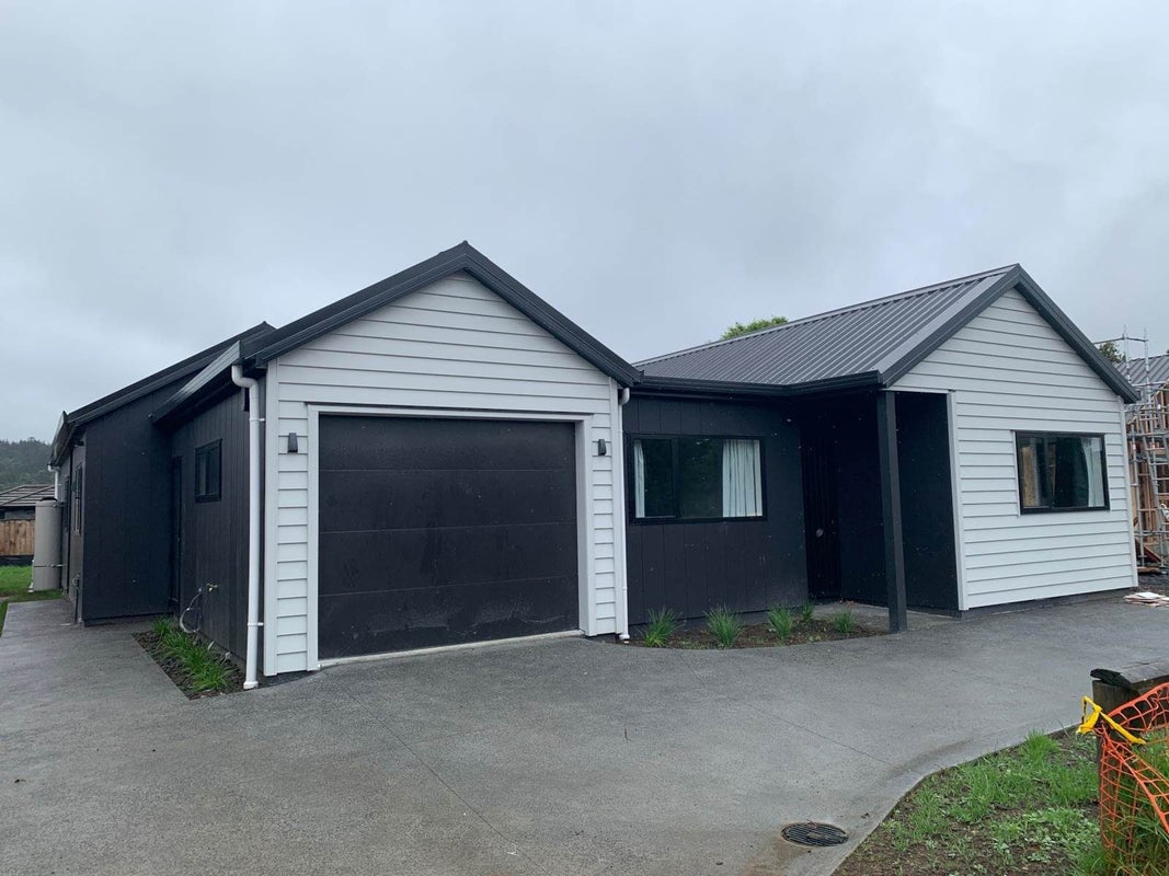 128 Matua Road, Huapai, Kumeu - Carousel 1
