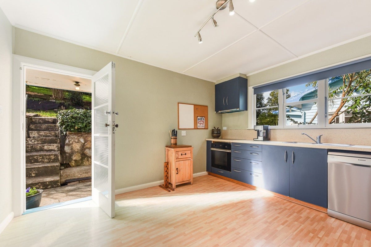 201 Hampden Terrace, Nelson South, Nelson - Carousel 2