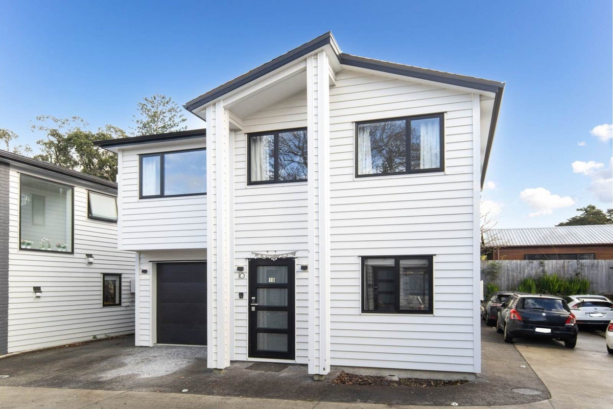 10 Korowha Place, New Lynn, Auckland - Carousel 2