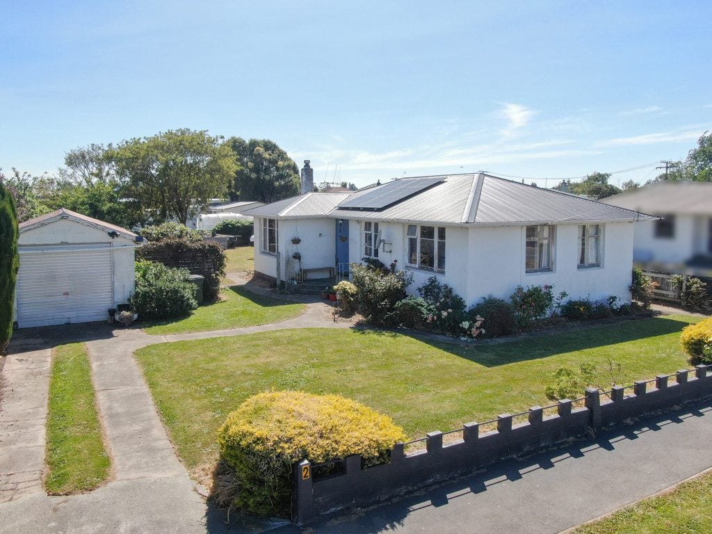 2 Milner Street, Oamaru North, Oamaru - Carousel 1