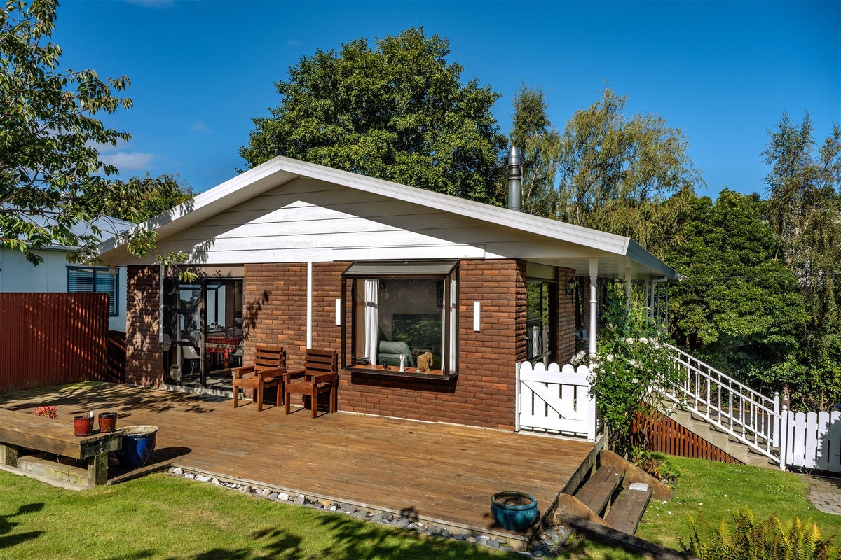 60A Nairn Street, Kaikorai, Dunedin - Carousel 1