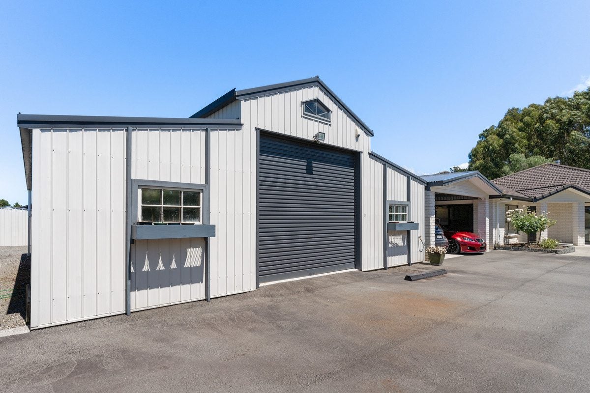 7 The Glade, Carterton, Carterton - Carousel 2