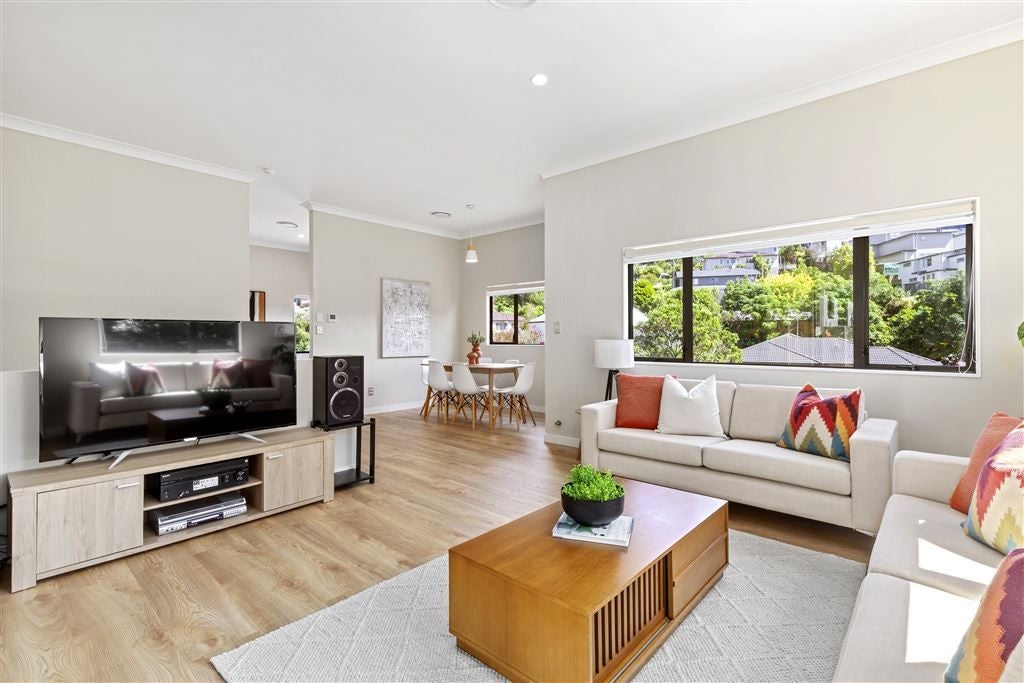 64 Helvetia Drive, Browns Bay, Auckland - Carousel 2