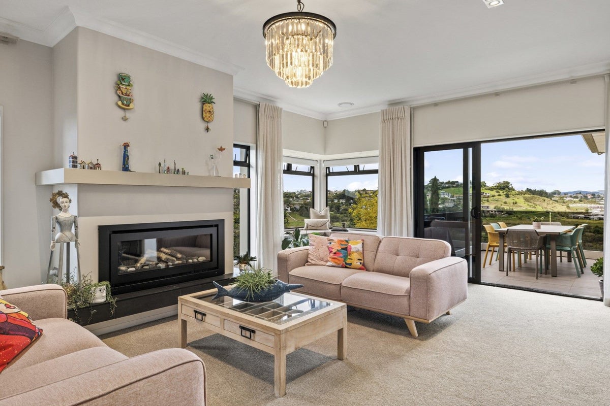 66 Balmedie Ridge, Bethlehem, Tauranga - Carousel 1