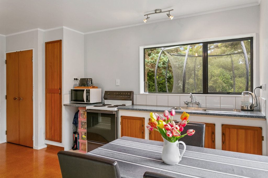 18B Kahurangi Drive, Rangatira Park, Taupo - Carousel 2