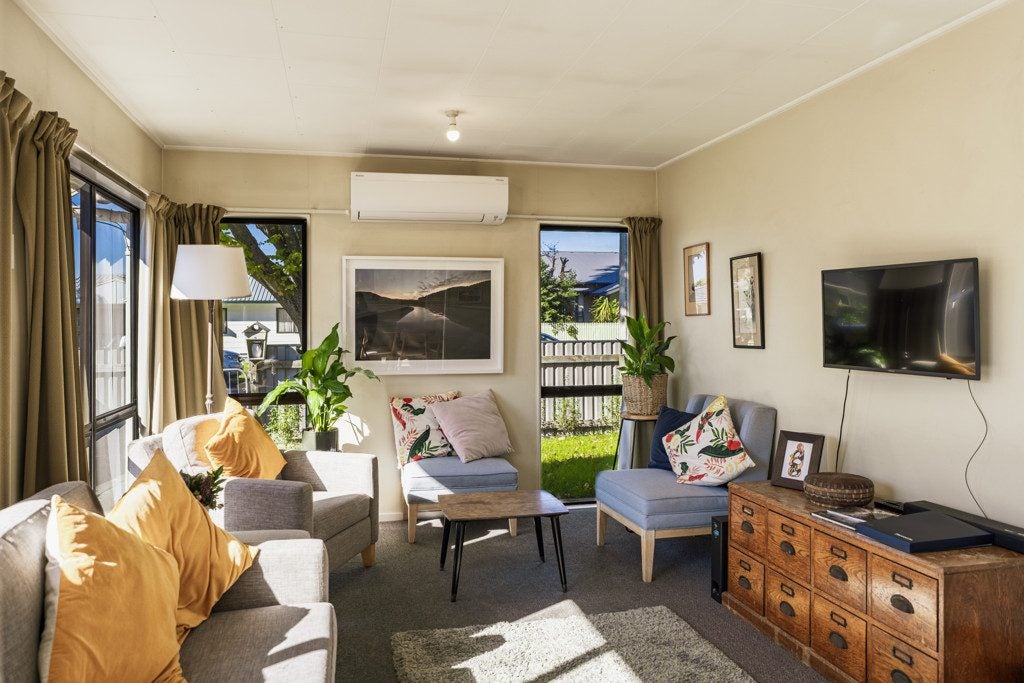 100 Sylvan Road, Parkvale, Hastings - Carousel 2