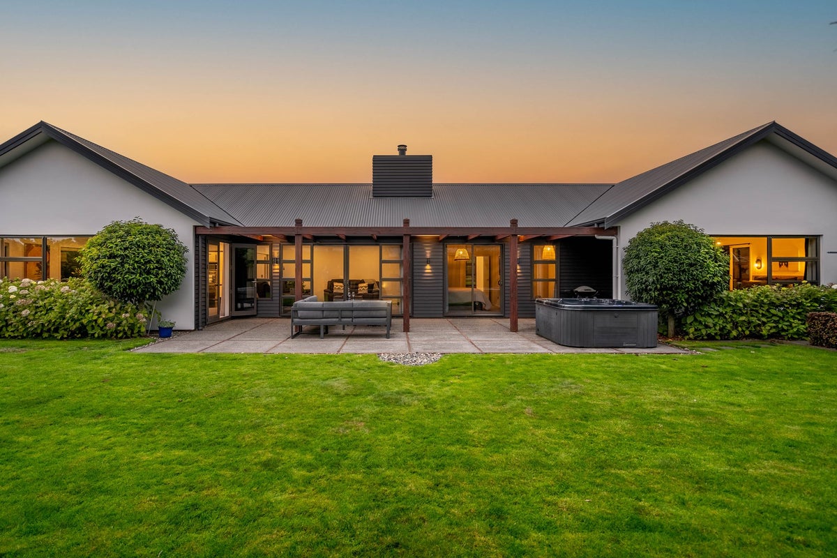 19 Northwood Avenue, Waikiwi, Invercargill - Carousel 2