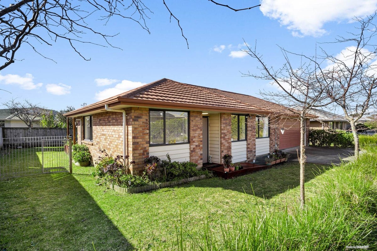 4 Everton Place, Mount Wellington, Auckland - Carousel 1