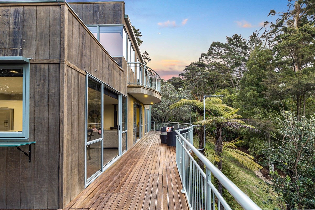 103 Takahe Road, Titirangi, Auckland - Carousel 1