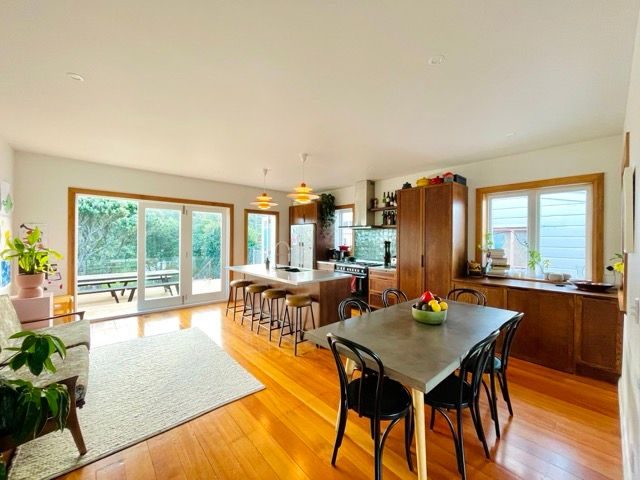 12 View Road, Houghton Bay, Wellington - Carousel 2
