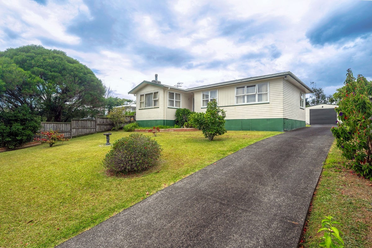 39 Mildmay Road, Henderson, Auckland - Carousel 1