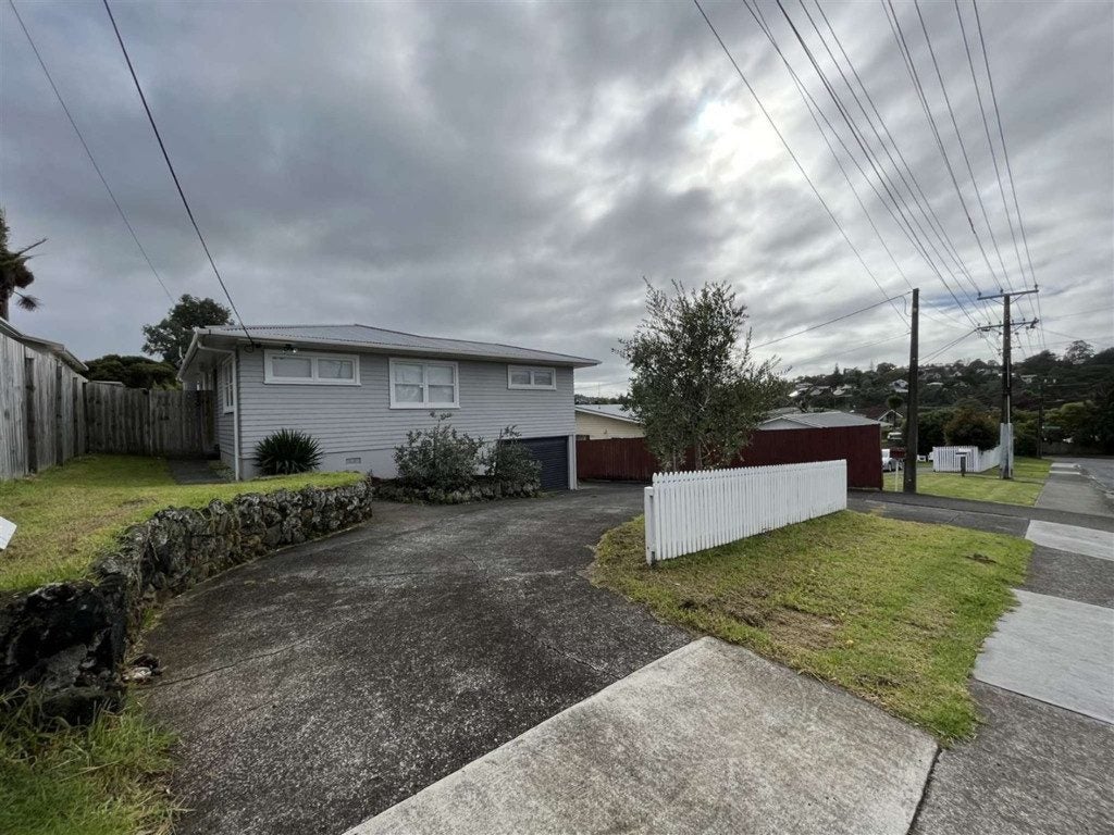 1/23 Levesque Street, Birkdale, Auckland - Carousel 9