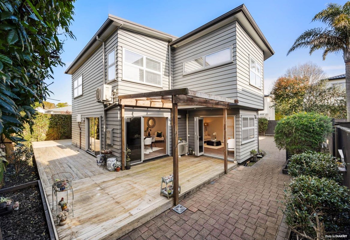 3/11 Woodbine Avenue, Greenlane, Auckland - Carousel 2