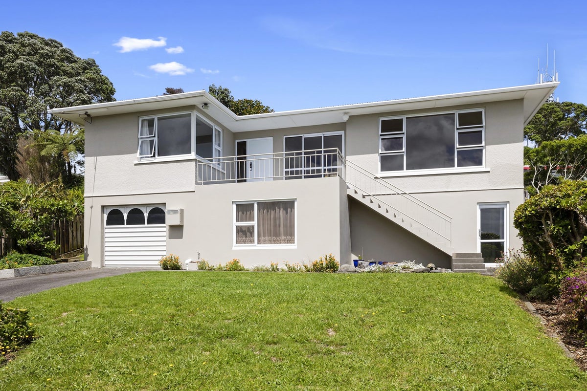 12 Havelock Place, Blagdon, New Plymouth - Carousel 2