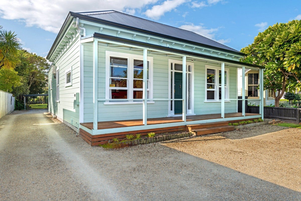16 Rutene Road, Kaiti, Gisborne - Carousel 2