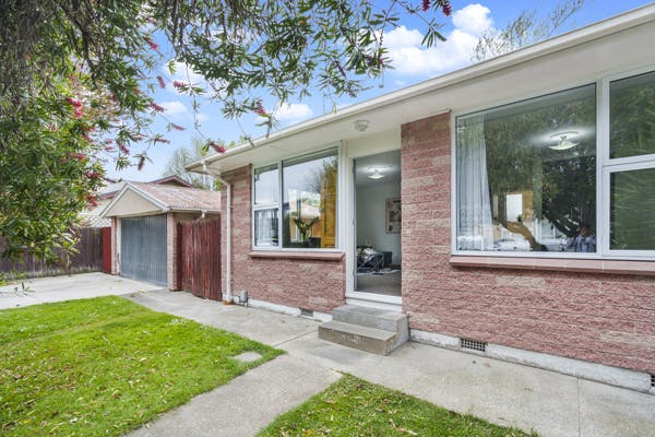 10 Packe Street, Edgeware, Christchurch - Carousel 11