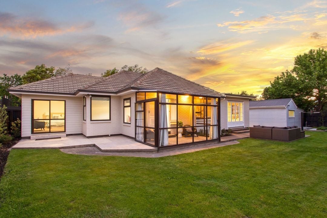 92A Memorial Avenue, Ilam, Christchurch - Carousel 1