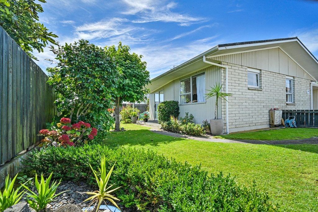 1/804 Alexandra Street, Parkvale, Hastings - Carousel 1