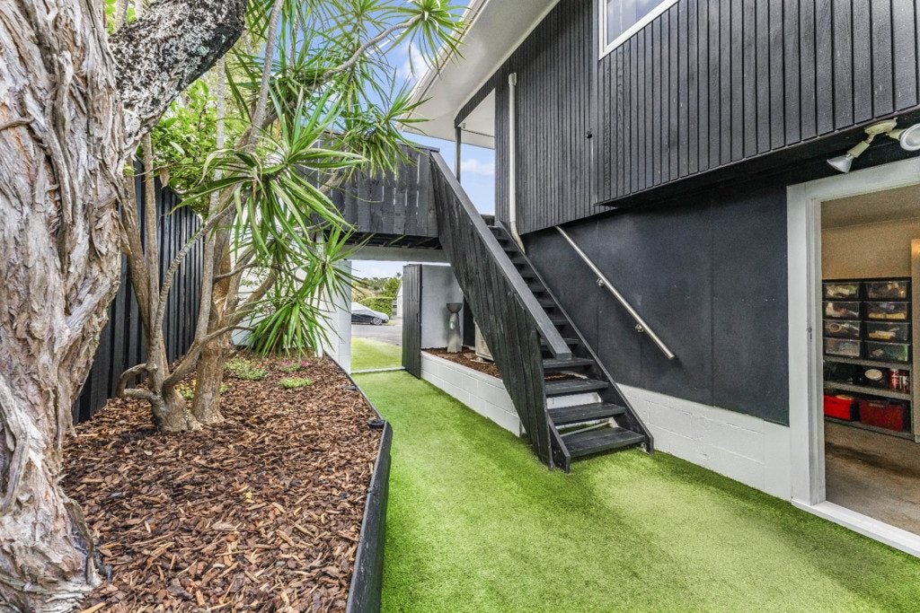 34B Ripon Crescent, Meadowbank, Auckland - Carousel 1