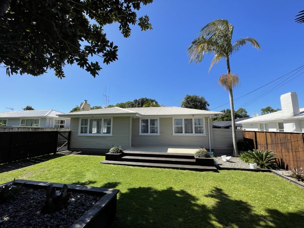 48A Hall Road, Matua, Tauranga - Carousel 1