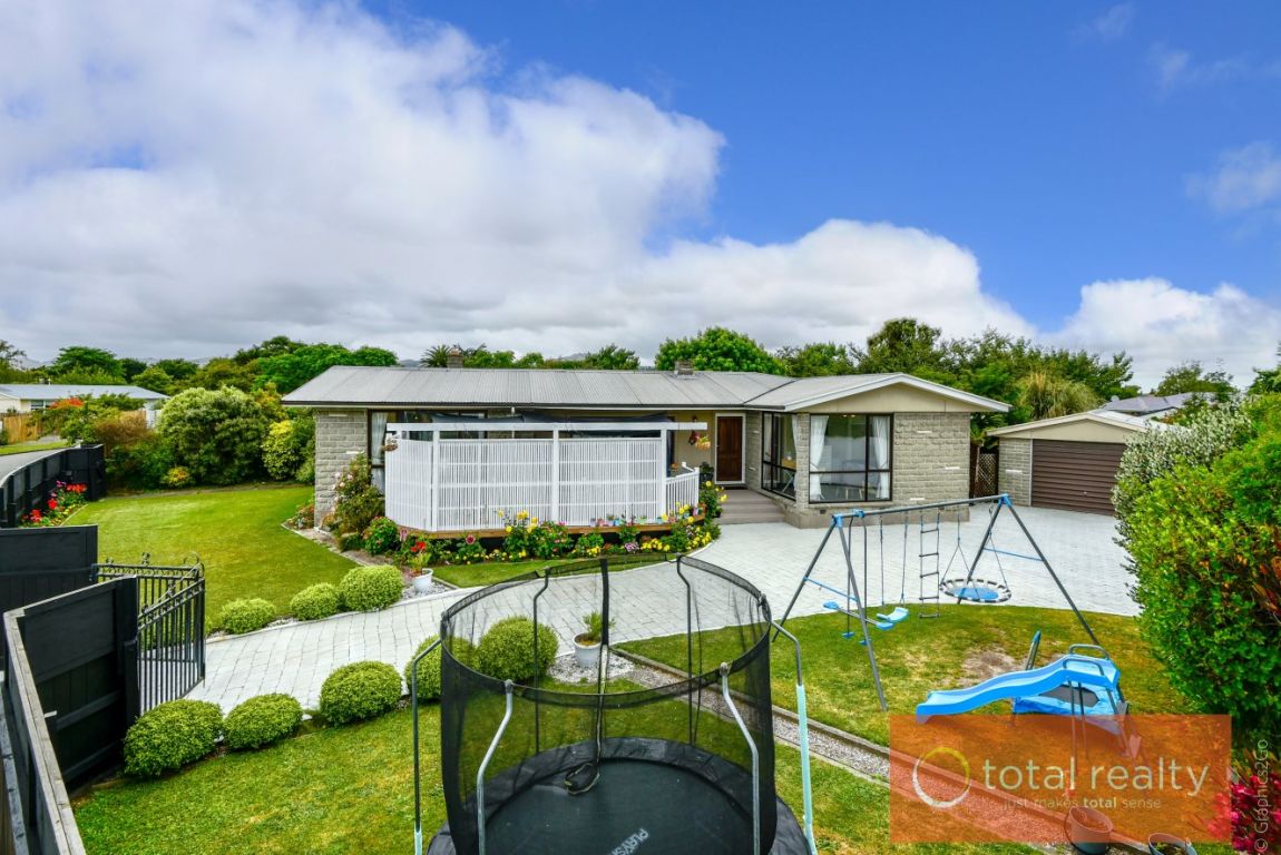 5 Charles Upham Avenue, Hillmorton, Christchurch - Carousel 1