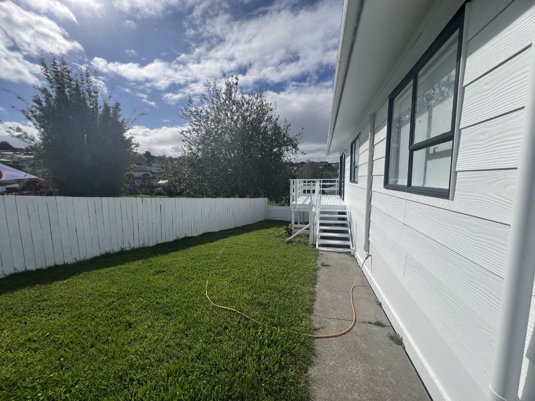 1/54 Trias Road, Totara Vale, Auckland - Carousel 23
