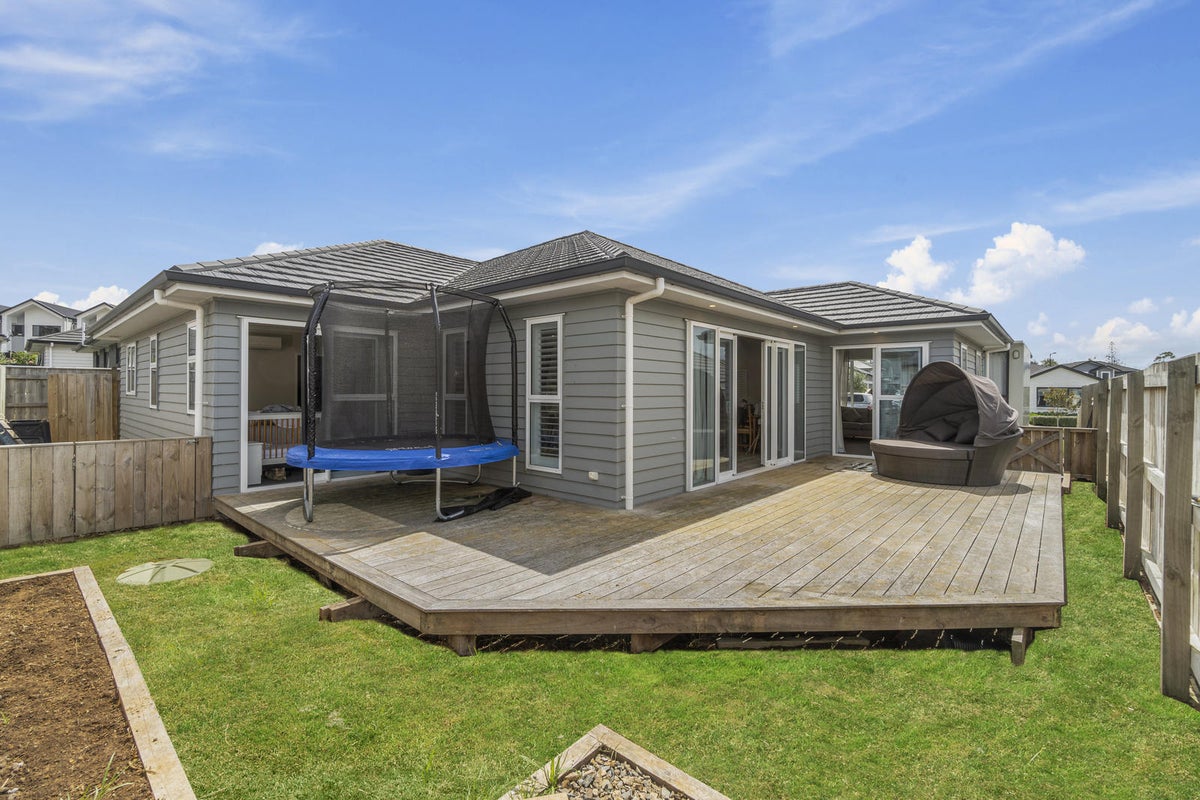20 Nellie Drive, Kumeu - Carousel 2