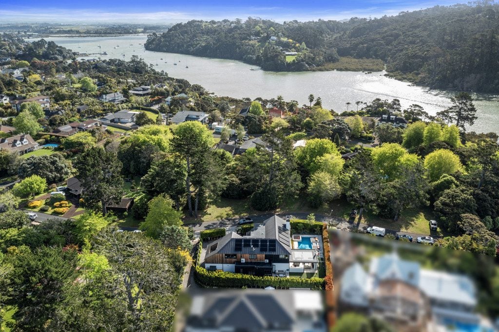 19 Kingfisher Grove, Greenhithe, Auckland - Carousel 40