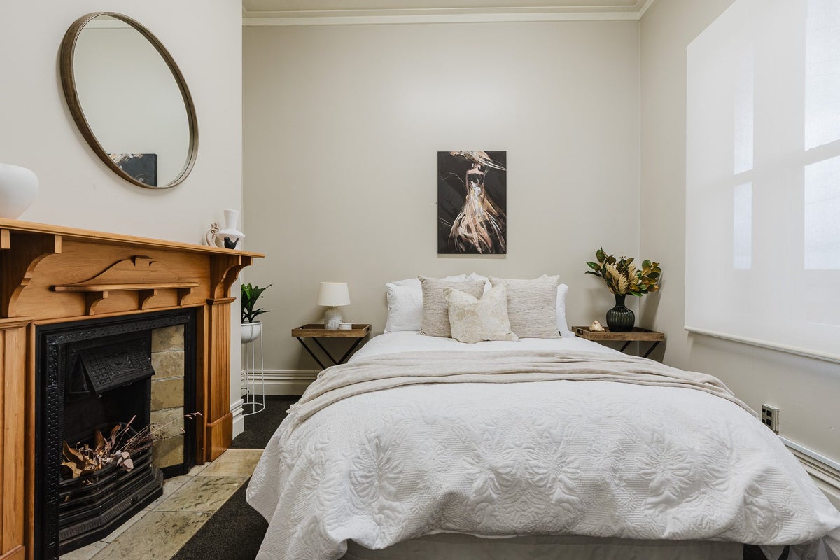 38 Brookfield Street, Hamilton East, Hamilton - Carousel 1