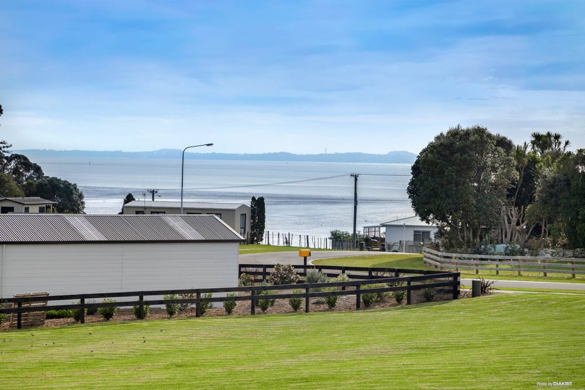 5 Allan Road, Awhitu - Carousel 10