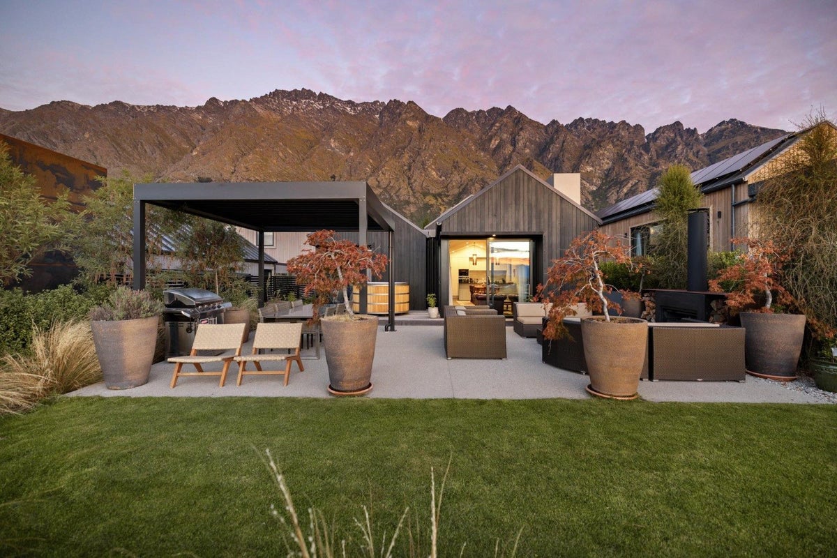 13 Double Cone Road, Jacks Point, Queenstown - Carousel 2