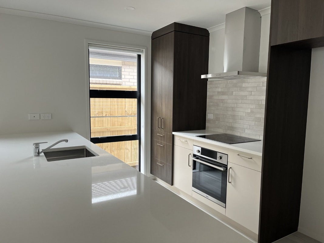 57 Rorotu Avenue, Karaka, Papakura - Carousel 2