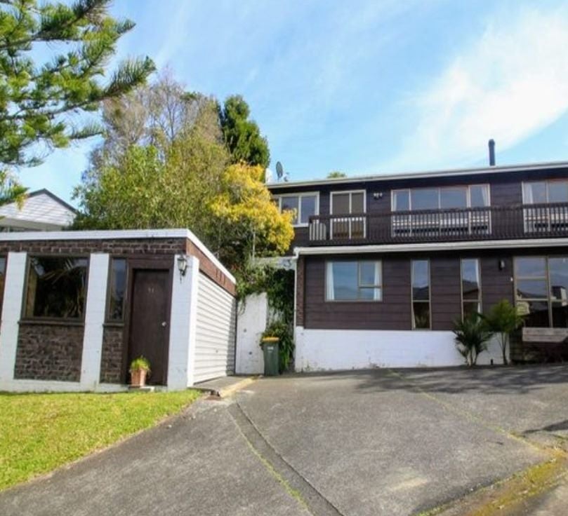 51 Wyoming Avenue, Murrays Bay, Auckland - Carousel 2
