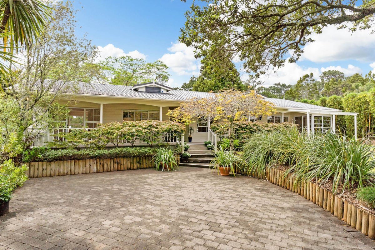 6 Greenwoods Close, Titirangi, Auckland - Carousel 24