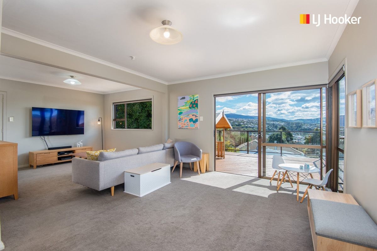 100 Easther Crescent, Kew, Dunedin - Carousel 2
