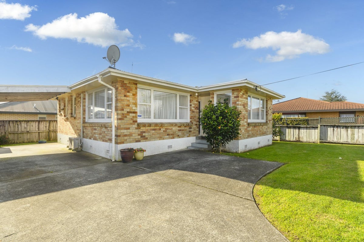 273A Grange Road, Otumoetai, Tauranga - Carousel 1