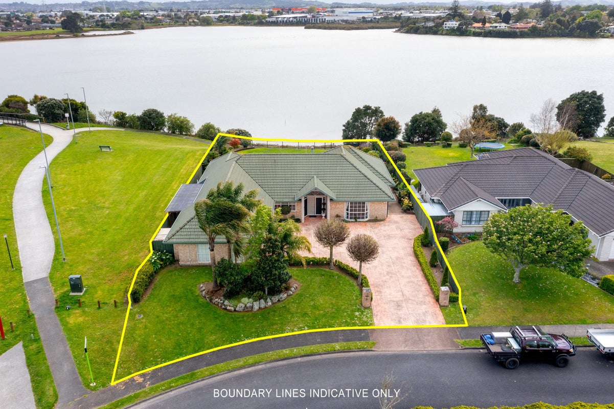 74 Rushgreen Avenue, Pahurehure, Papakura - Carousel 1