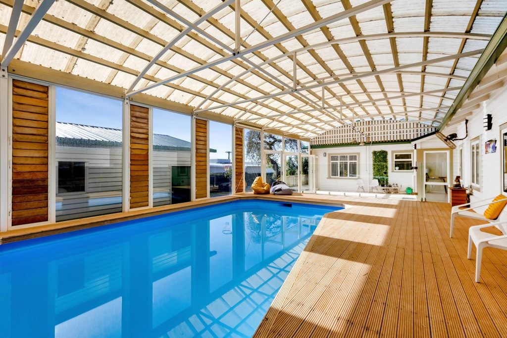 80 Paynters Avenue, Strandon, New Plymouth - Carousel 1
