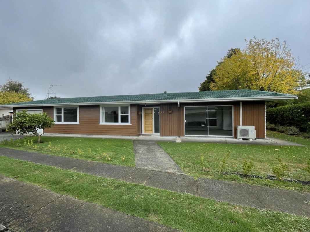 43A Brassey Road, Saint Johns Hill, Whanganui - Carousel 1