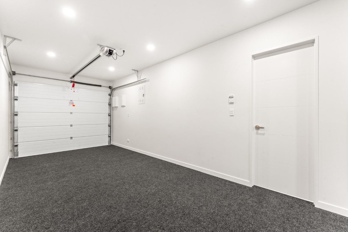 32 Black Angus Boulevard, Karaka, Papakura - Carousel 24