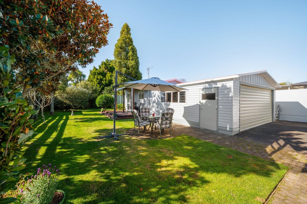 2 St Olpherts Avenue, Hamilton East, Hamilton - Carousel 3