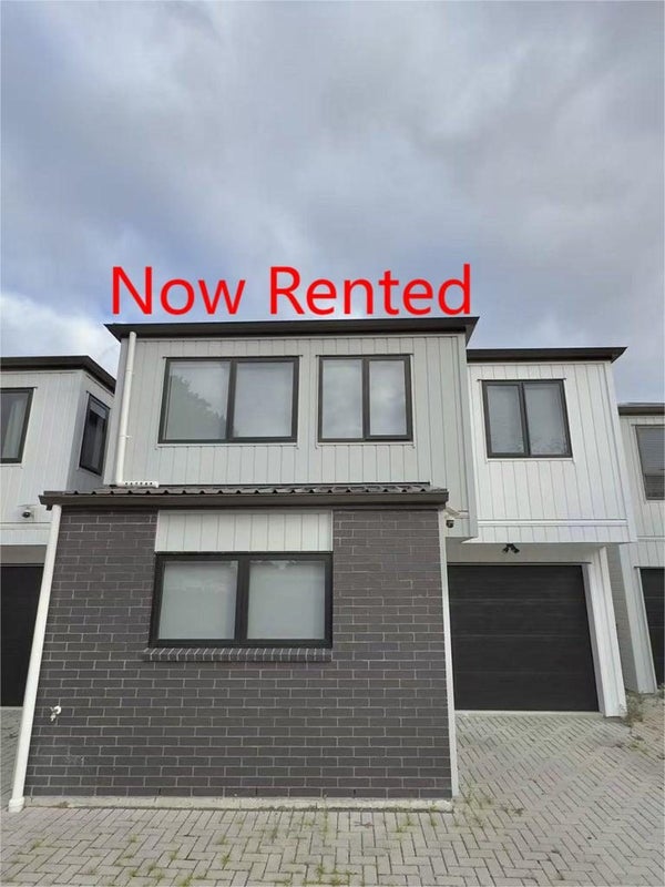19D Farwood Drive, Henderson, Auckland - Carousel 1