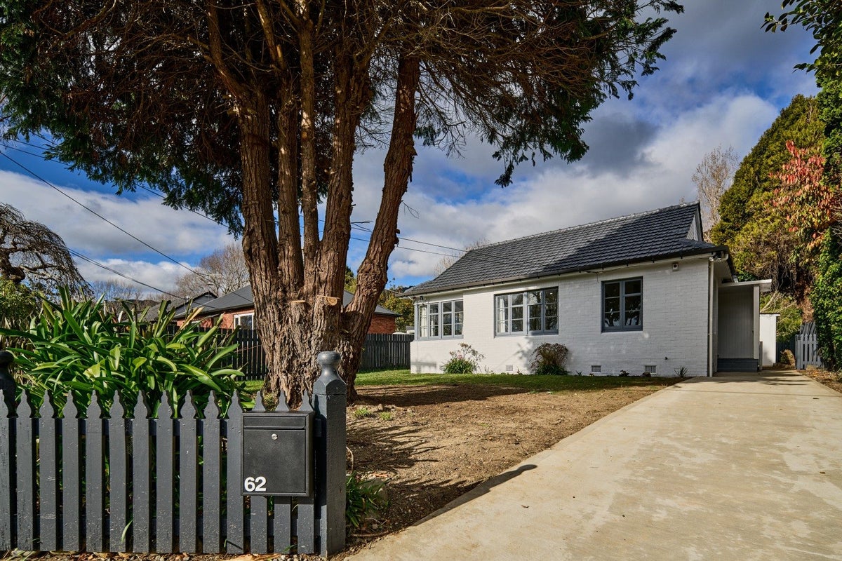 62 Waddington Drive, Naenae, Lower Hutt - Carousel 16