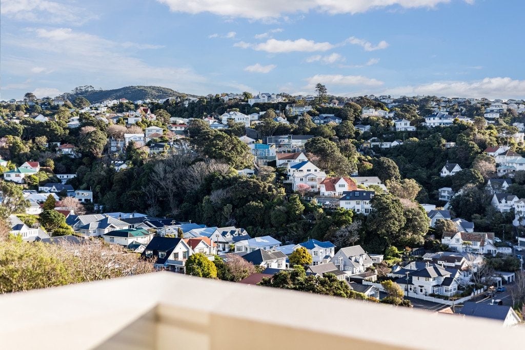 10 Upland Road, Kelburn, Wellington - Carousel 2