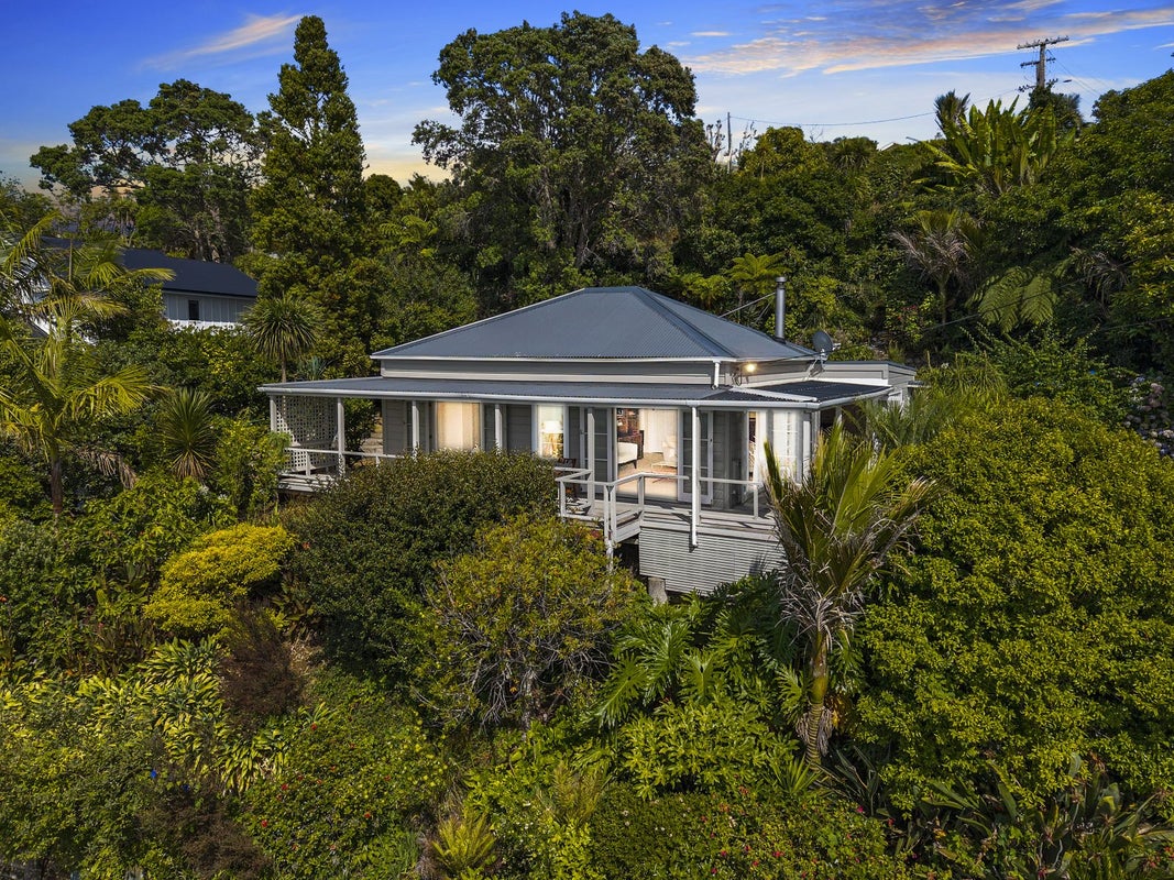 122 Beach Road, Onerahi, Whangarei - Carousel 1