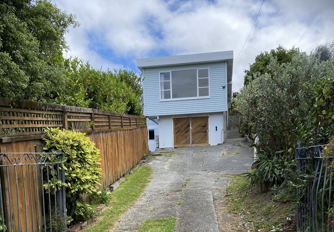 4 Ngaio Gorge Road, Ngaio, Wellington - Carousel 1