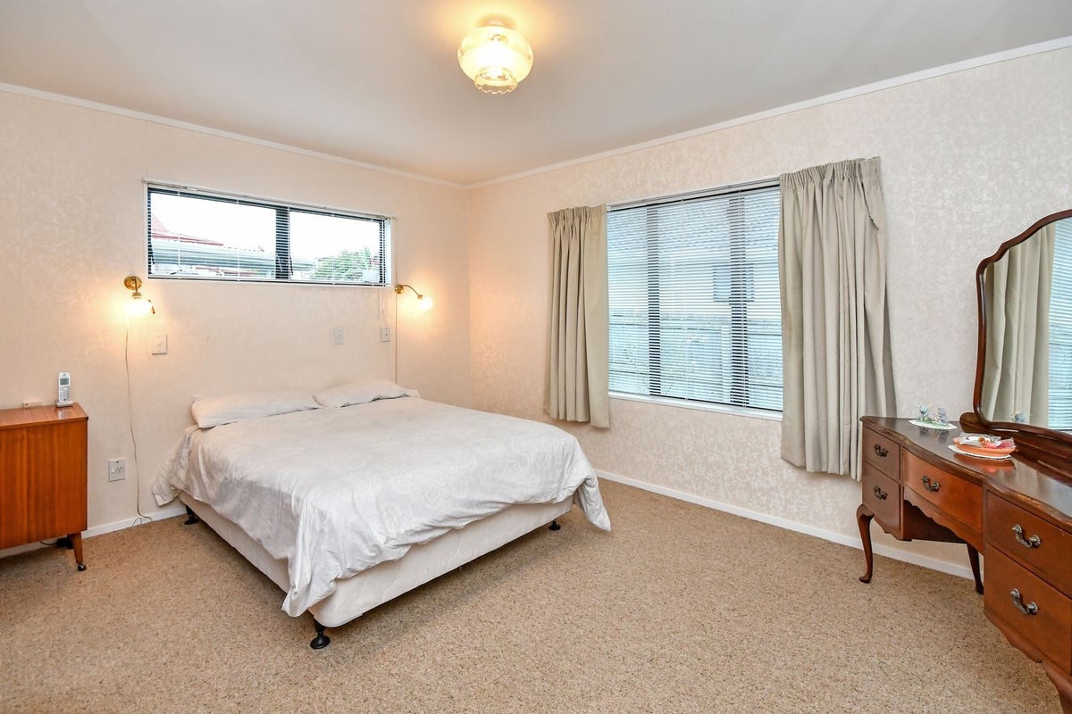 4 Greenstone Place, Clover Park, Auckland - Carousel 22