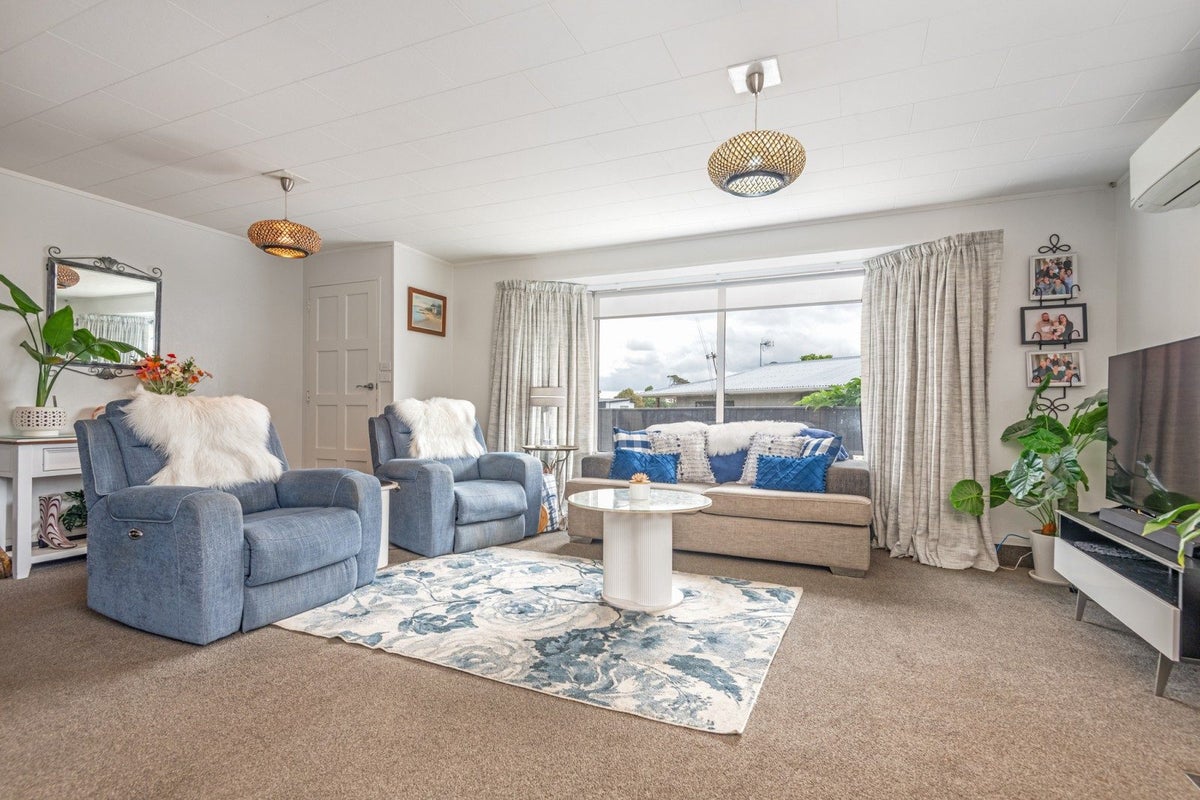 39 Totara Road, Awapuni, Palmerston North - Carousel 2