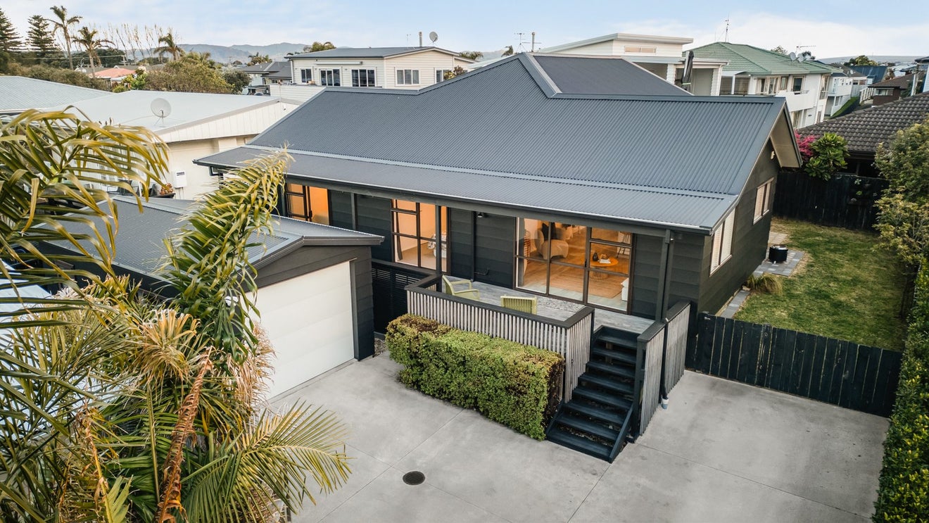 160 VALLEY ROAD, Mount Maunganui, Tauranga - Carousel 2